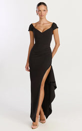 Skye Maxi Dress - V Shaped Neckline Short Sleeve Dress in Black